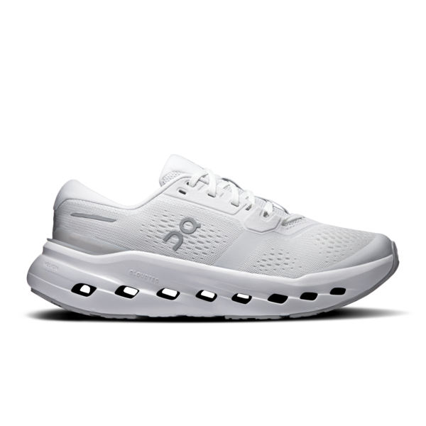 0n Women's Cloudrunner 3